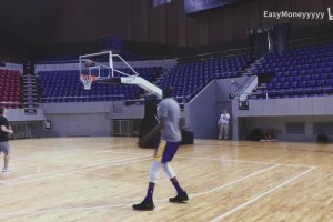球痴的快乐！回顾：17/18赛季中国季前赛前，KD的投篮训练！